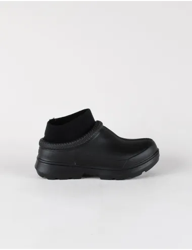UGG TASMAN X