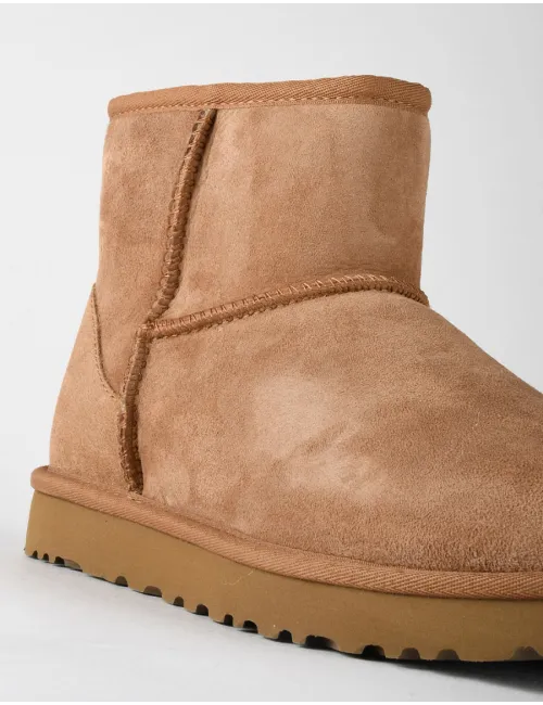 UGG CLASSIC MINI II