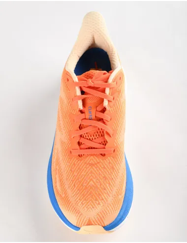 HOKA CLIFTON 9