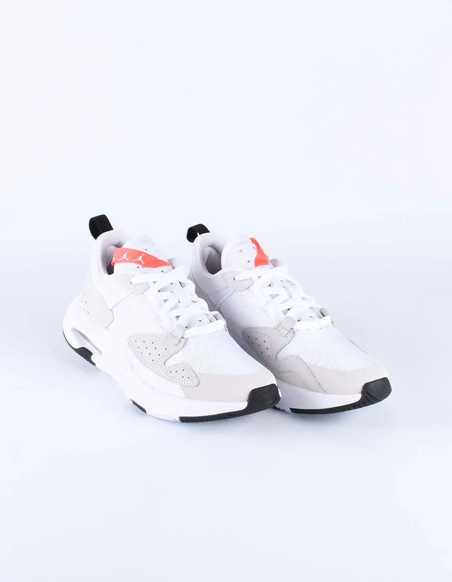 NIKE JORDAN AIR CADENCE CN3498