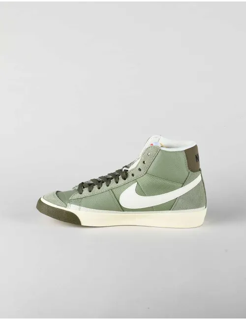 NIKE BLAZER MID PRO CLUB