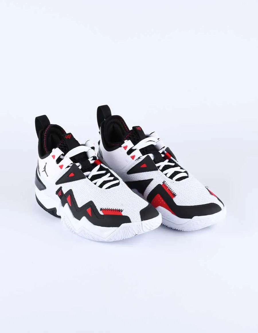 NIKE WESTBROOK ONE TAKE CJ0780