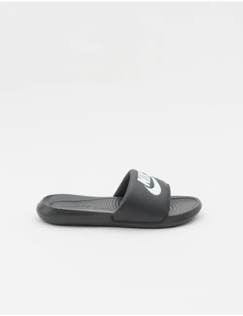 NIKE   CN9677