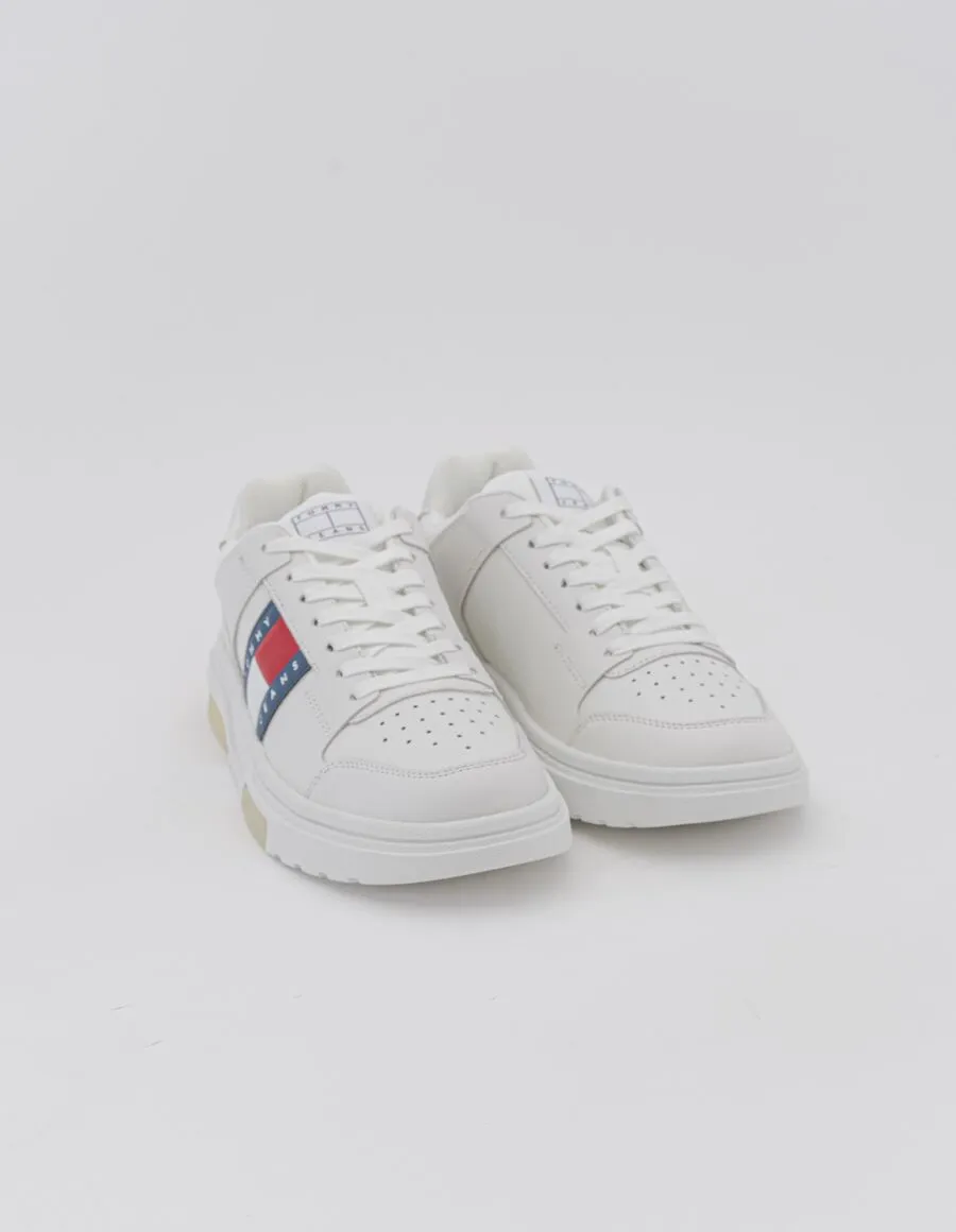 TOMMY JEANS THE BROOKLYN ELEVATED 