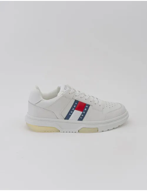 TOMMY JEANS THE BROOKLYN ELEVATED 