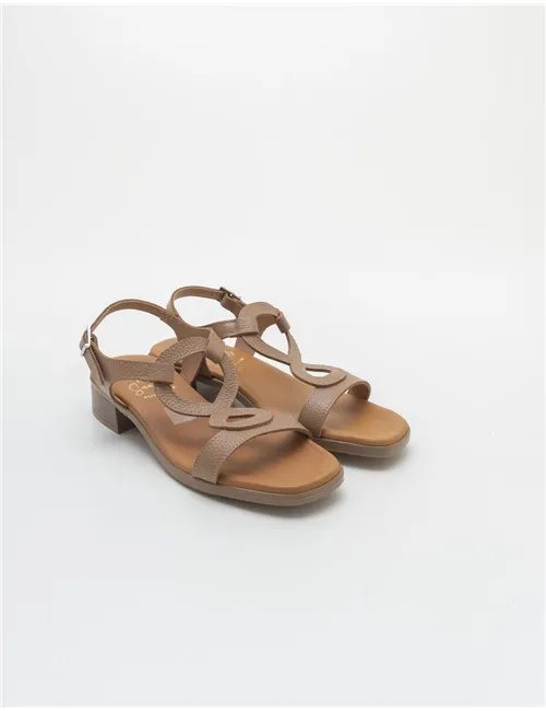 OH MY SANDALS  5607