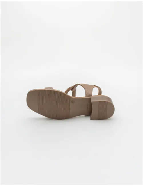 OH MY SANDALS  5607