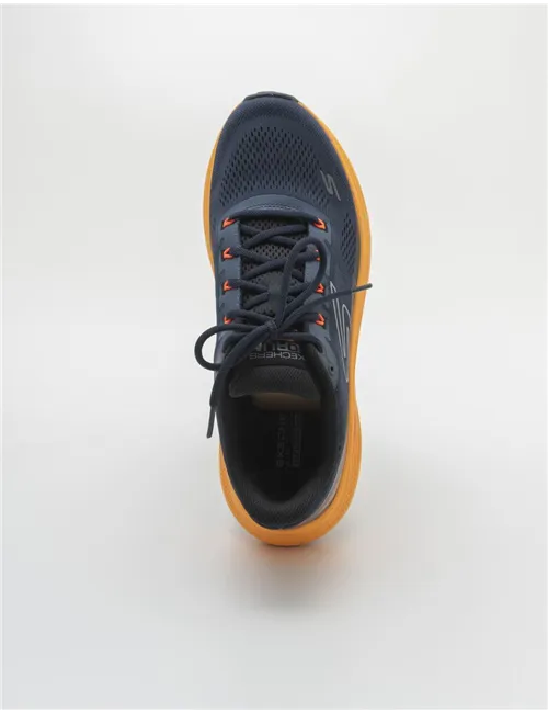 SNEAKER MAX CUSHIONING PROPULSION