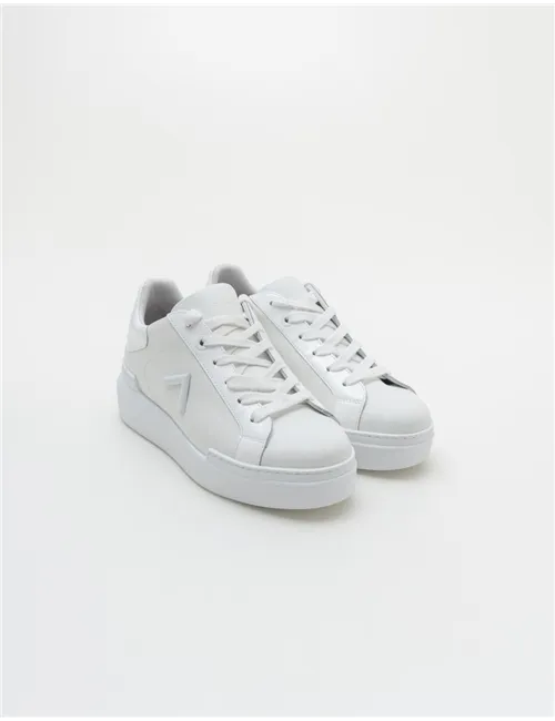 SNEAKER SARAH