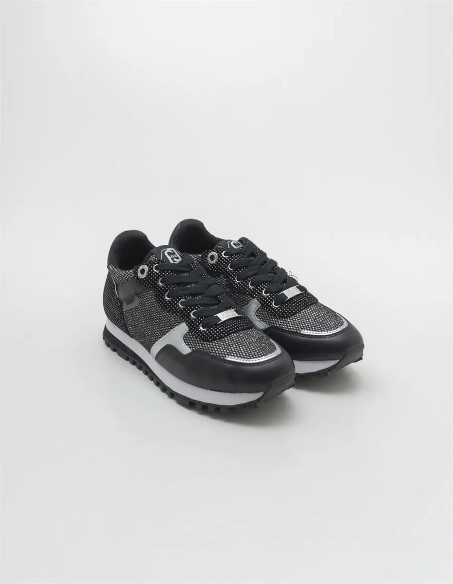 SNEAKER WONDER 01