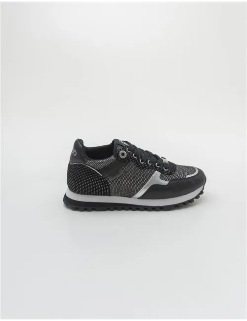 SNEAKER WONDER 01