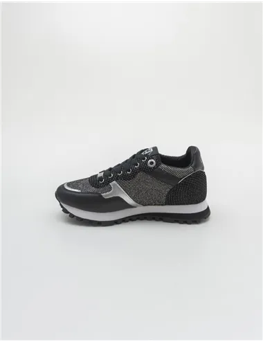 SNEAKER WONDER 01