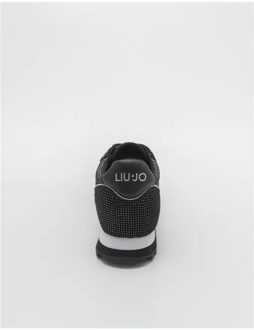 SNEAKER WONDER 01