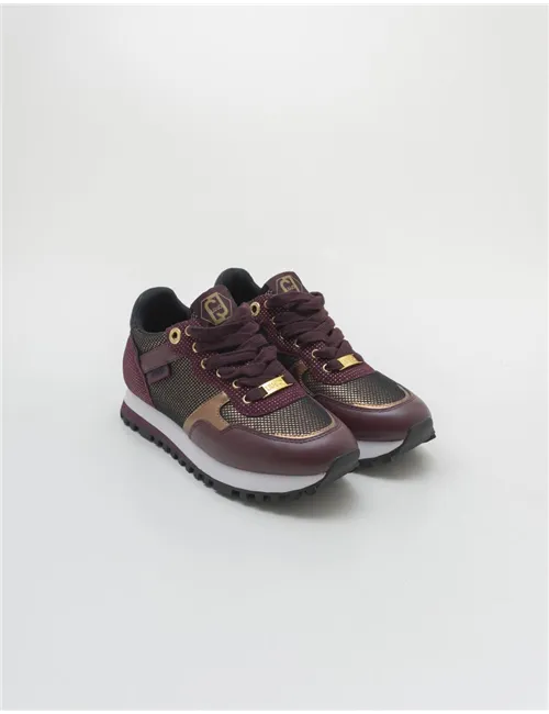SNEAKER WONDER 02