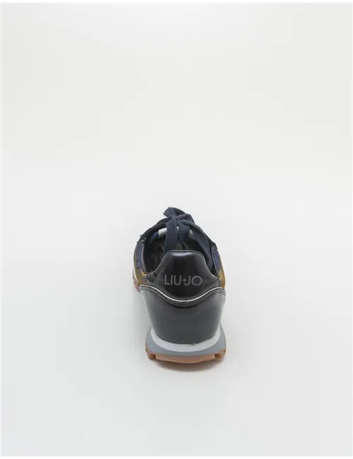 SNEAKER WONDER