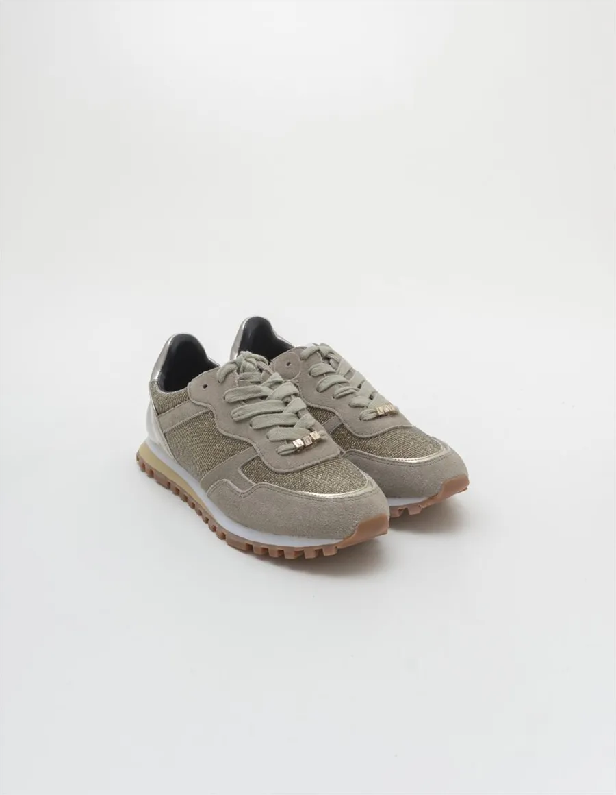 SNEAKER WONDER