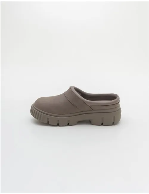 CIABATTA CHIUSA GREYFIELD MULES