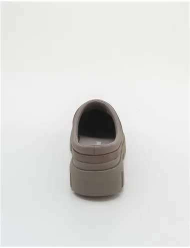 CIABATTA CHIUSA GREYFIELD MULES