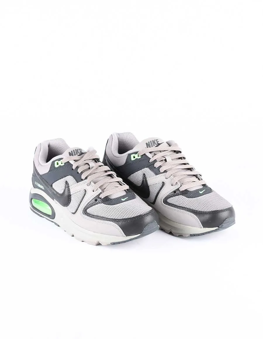 NIKE AIR MAX COMMAND
