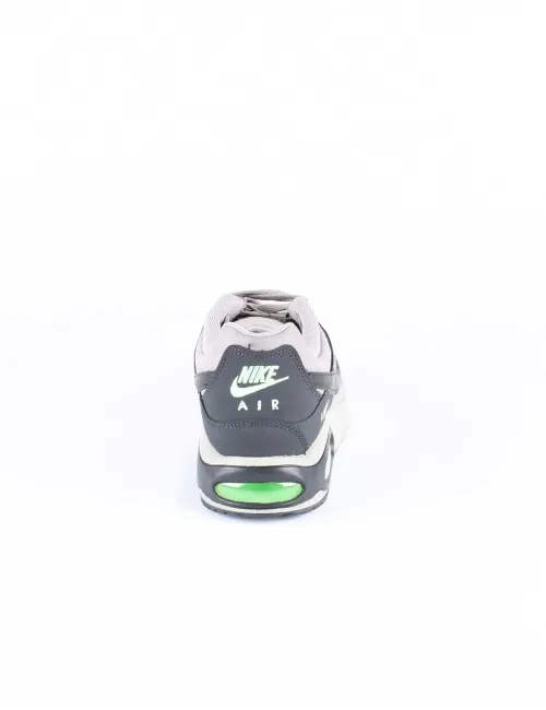 NIKE AIR MAX COMMAND