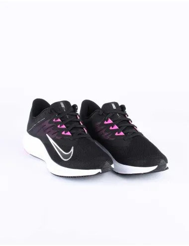 NIKE QUEST 3