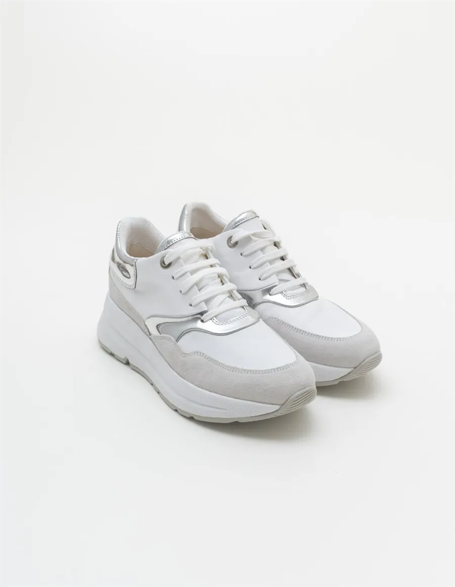 SNEAKER D BACKSIE