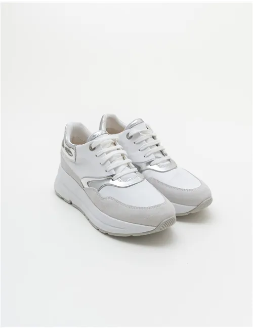 SNEAKER D BACKSIE