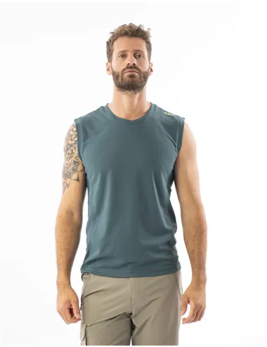 MAN SLEEVELESS T-SHIRT
