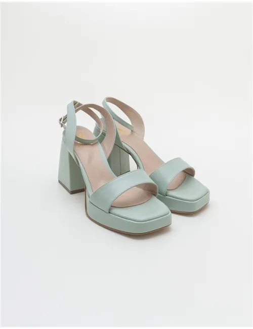 SANDALO PIXIE 600