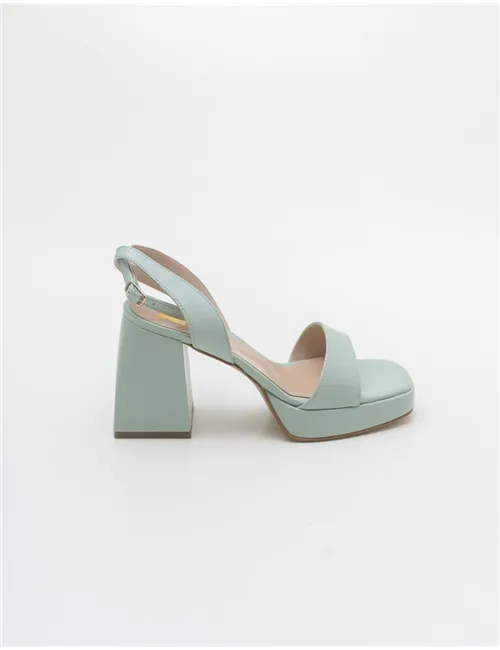 SANDALO PIXIE 600