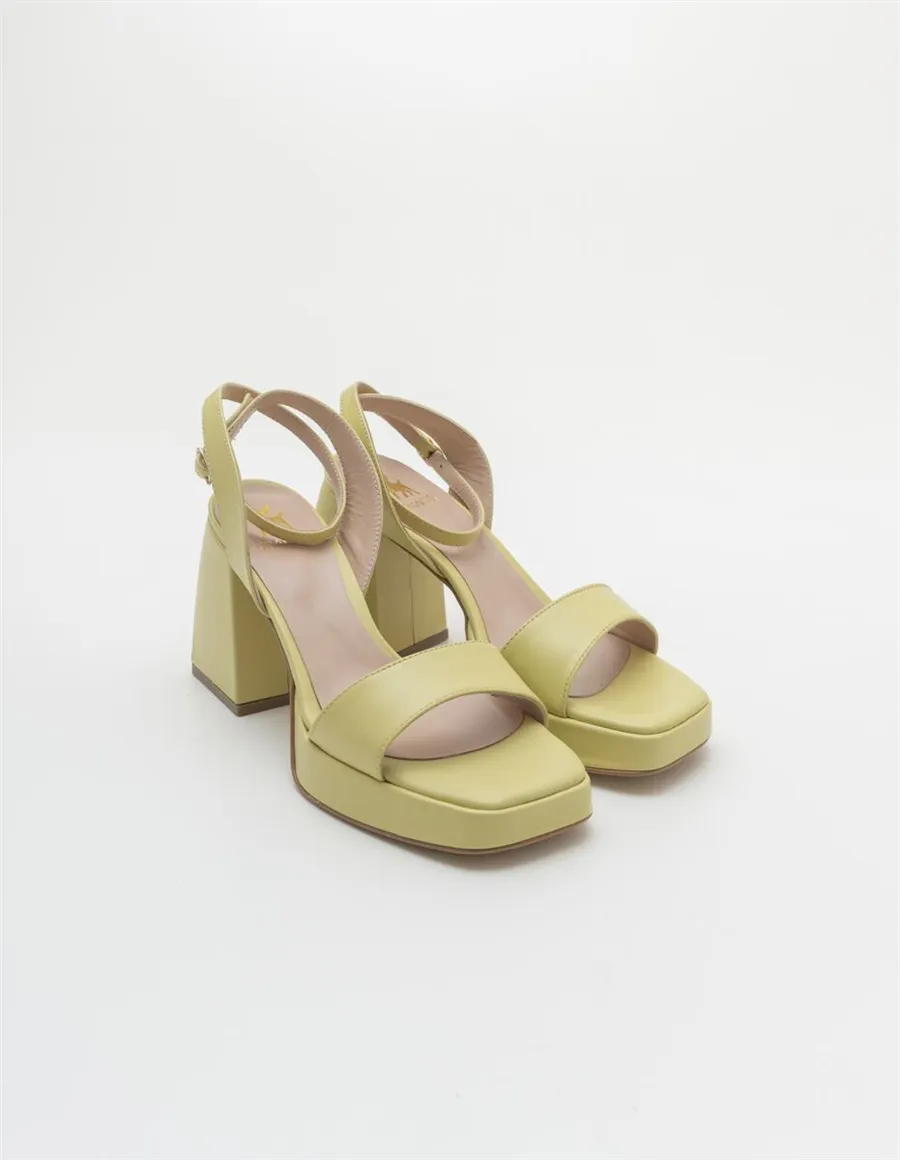 SANDALO PIXIE 600