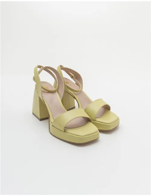 SANDALO PIXIE 600