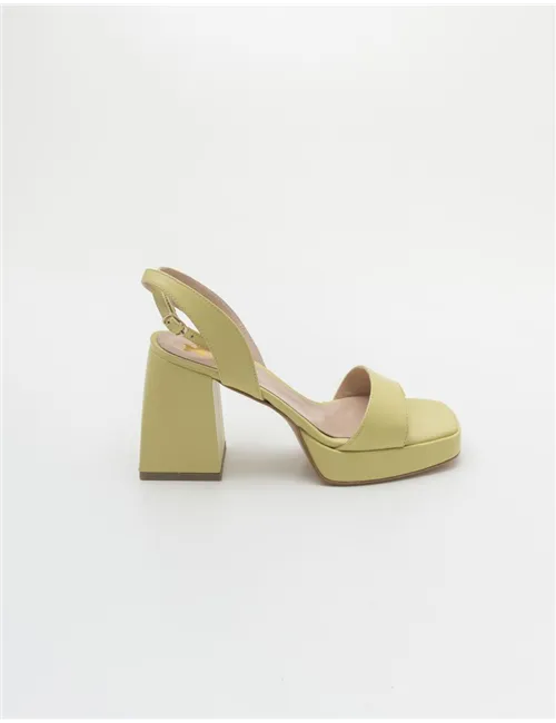 SANDALO PIXIE 600