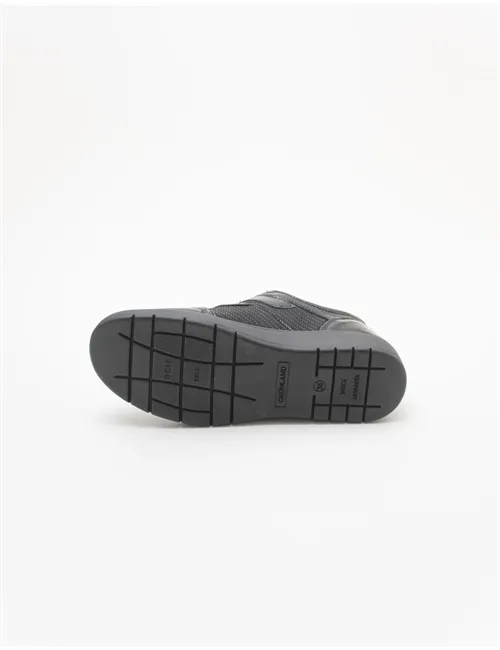 SNEAKER NETA