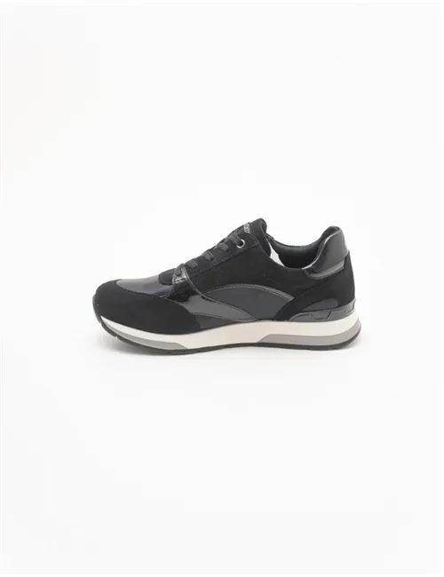 SNEAKER IN000445