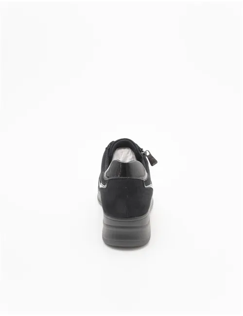 SNEAKER IC000049