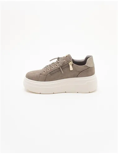 SNEAKER IN000440