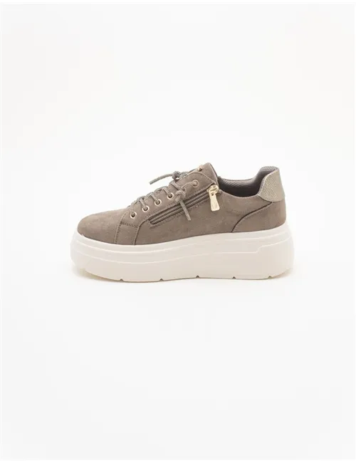 SNEAKER IN000440