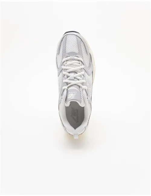 SNEAKER U530SEA