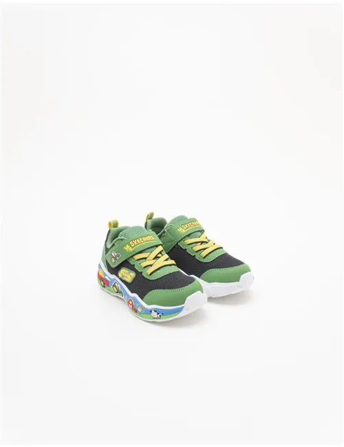 SNEAKER BARN-SQUAD BUDDIES