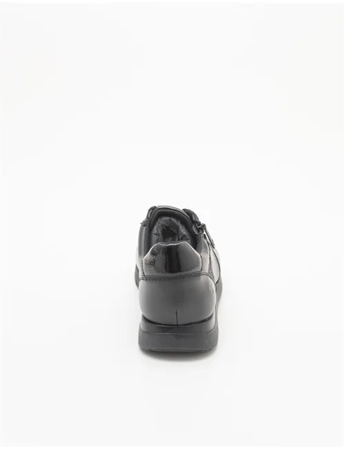 SNEAKER M8370045