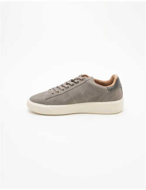SNEAKER BUCK 01