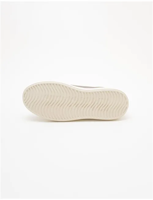 SNEAKER BUCK 01