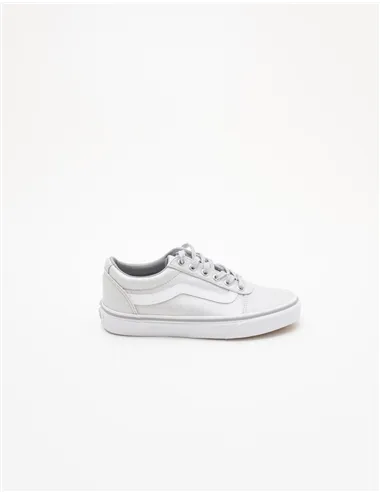 SNEAKER WARD