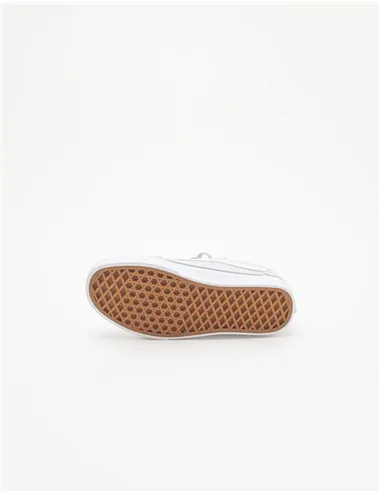 SNEAKER WARD