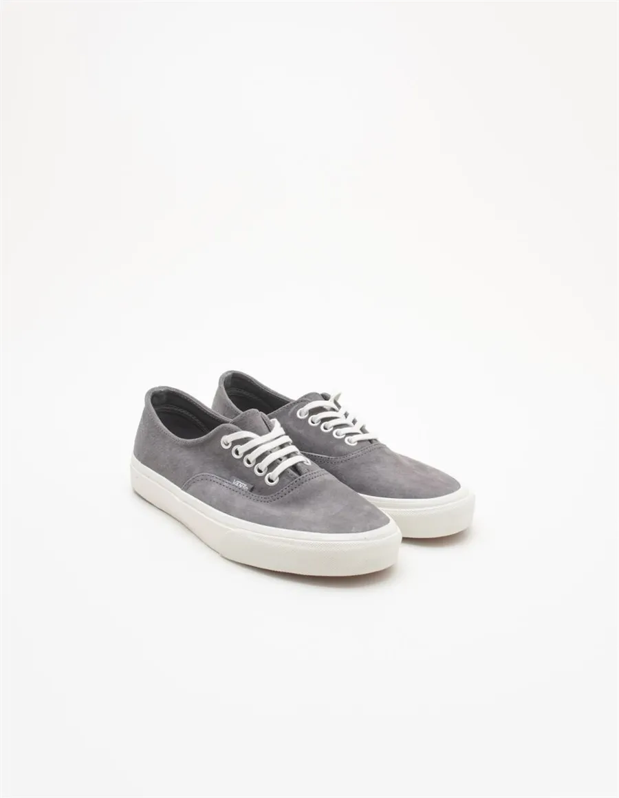 SNEAKER AUTHENTIC DECON
