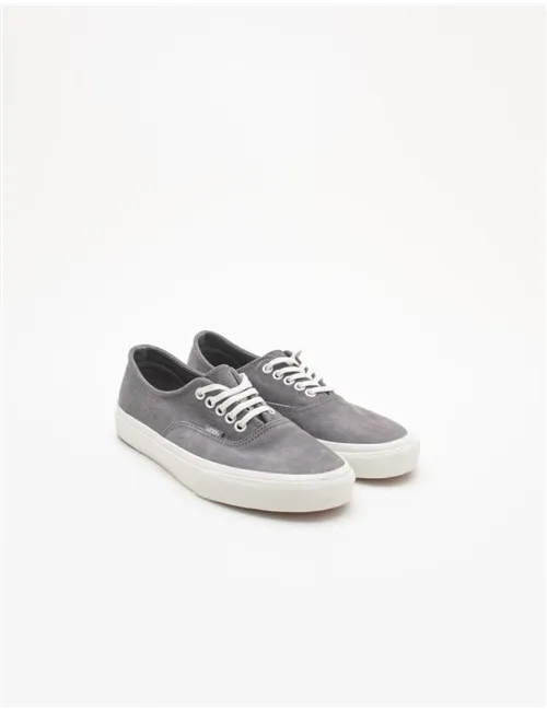 SNEAKER AUTHENTIC DECON