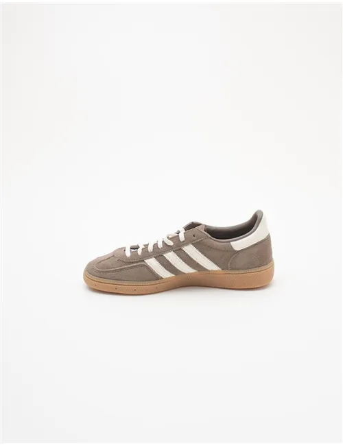 SNEAKER SPEZIAL 