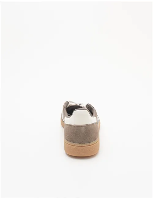 SNEAKER SPEZIAL 