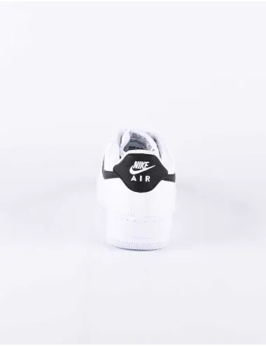 NIKE AIR FORCE 1'07